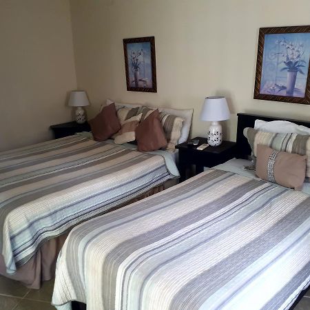 Hibiscus House Bed And Breakfast Contadora Island 외부 사진